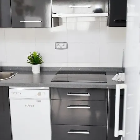 C71 - Cool 1 Bedroom Capuchinos Apartment